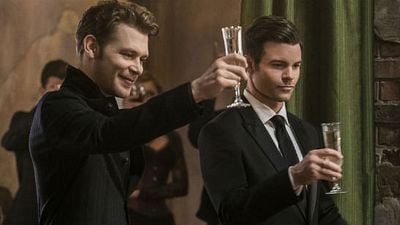 Imagem da notícia The Originals: Klaus e Elijah são os destaques do cartaz oficial da última temporada