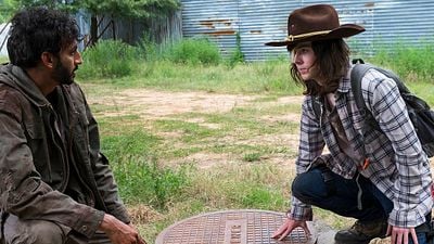 The Walking Dead promove dois atores para o elenco regular