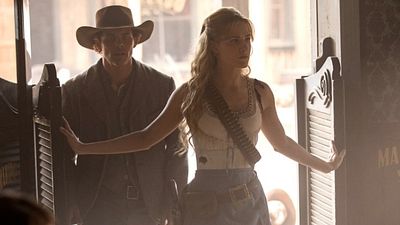 Imagem da notícia Westworld: Evan Rachel Wood opina sobre a sombria reviravolta de Dolores e Teddy