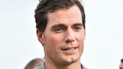 Imagem da notícia Henry Cavill pede desculpas após comentário polêmico sobre "ter medo de ser acusado de assédio"