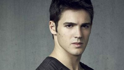 Imagem da notícia Legacies: Steven R. McQueen vai reprisar o papel de Jeremy no spin-off de The Vampire Diaries e The Originals