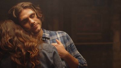 Imagem da notícia Coração de Cowboy: Confira o trailer do romance sertanejo estrelado por Gabriel Sater e Thaila Ayala (Exclusivo)