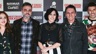 Imagem da notícia Como É Cruel Viver Assim: Pré-estreia conta com a presença da diretora Julia Rezende e elenco