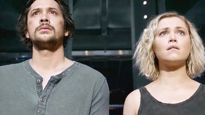 Imagem da notícia The 100: Produtor fala sobre o futuro da série na sexta temporada e morte de personagens