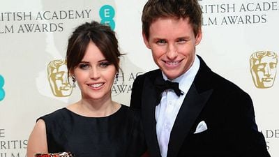 Imagem da notícia Eddie Redmayne e Felicity Jones retomam parceria na primeira foto de The Aeronauts