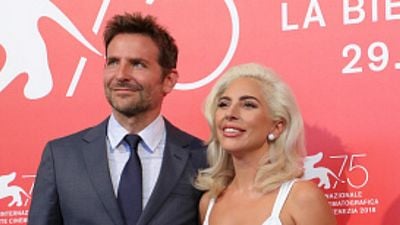 Imagem da notícia Bradley Cooper sobre escalação de Lady Gaga em Nasce uma Estrela: "Me apaixonei por seu rosto e olhos"
