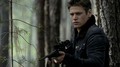 Imagem da notícia Legacies: Matt Donovan, de The Vampire Diaries, retorna em foto inédita do spin-off