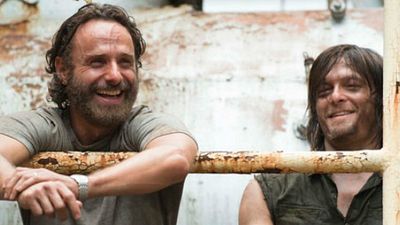 Imagem da notícia The Walking Dead: Norman Reedus dá detalhes sobre a última cena de Andrew Lincoln na série
