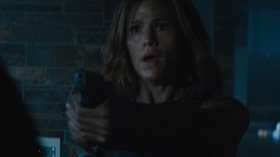 Imagem da notícia A Justiceira: Jennifer Garner é só tiro, porrada e bomba em nova cena do filme (Exclusivo)