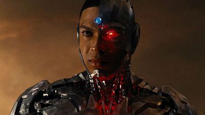 Imagem da notícia Liga da Justiça: Ray Fisher, o Ciborgue, revela que Zack Snyder filmou material para dois filmes