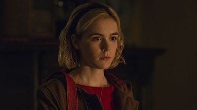 Imagem da notícia O Mundo Sombrio de Sabrina: Conheça Kiernan Shipka, intérprete da nova bruxinha