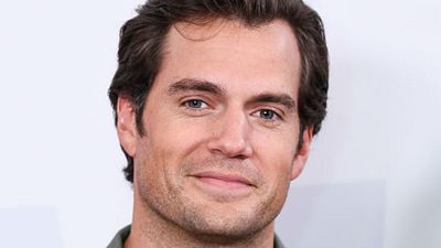 Imagem da notícia The Witcher: Revelado o visual de Henry Cavill na nova série da Netflix