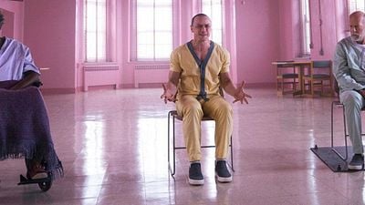 Imagem da notícia CCXP 2018: M. Night Shyamalan compara Vidro com Um Estranho no Ninho