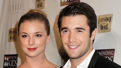 Imagem da notícia Revenge: Emily VanCamp e Josh Bowman se casam nas Bahamas