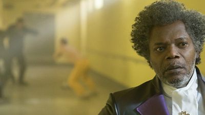 Imagem da notícia Vidro: Cena mostra vilões se unindo para fugir de manicômio (Exclusivo)
