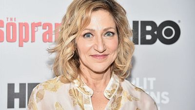 Imagem da notícia Avatar: Franquia de James Cameron escala Edie Falco