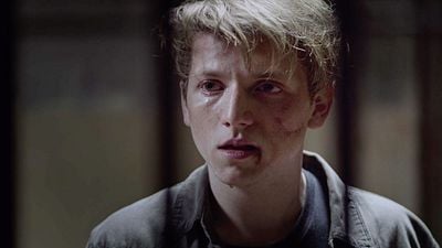 Imagem da notícia Uma Viagem Inesperada: Jovem é vítima de bullying em novo clipe (Exclusivo)