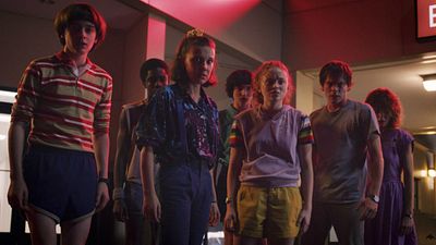Imagem da notícia Stranger Things: Personagens lidam com a adolescência em primeiro trailer da 3ª temporada