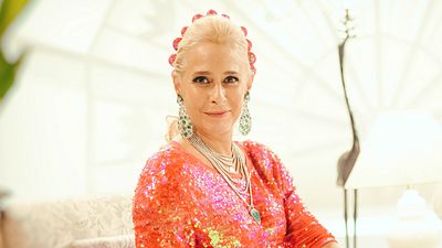 Imagem da notícia Hebe - A Estrela do Brasil: Andréa Beltrão brilha em primeiro cartaz do filme 