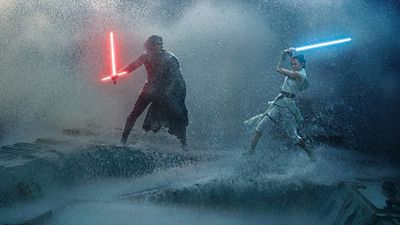 Imagem da notícia Star Wars - A Ascensão Skywalker: Daisy Ridley sugere épica luta entre Rey e Kylo Ren e comenta versão de Colin Trevorrow