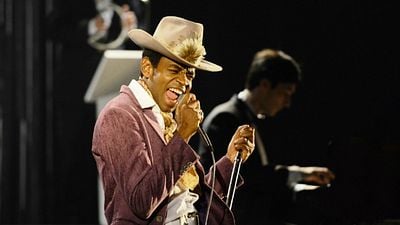 Imagem da notícia Simonal: "Ele não existiu mais como artista porque foi vítima de fake news e racismo", diz Fabrício Boliveira sobre o músico 