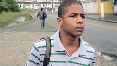 Imagem da notícia Sócrates: Drama brasileiro que disputa vaga no Oscar 2020 ganha trailer (Exclusivo)