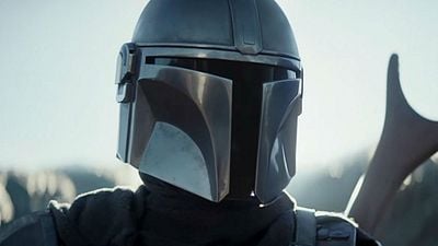 Imagem da notícia The Mandalorian: Personagem de Pedro Pascal luta com caçadores de recompensa em nova foto