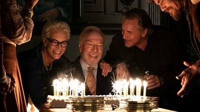 Imagem da notícia Entre Facas e Segredos: Daniel Craig tenta desvendar crime em novo trailer do suspense de Rian Johnson 
