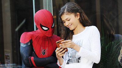 Imagem da notícia Tom Holland e Zendaya comemoram acordo entre Sony e Marvel pelo Homem-Aranha