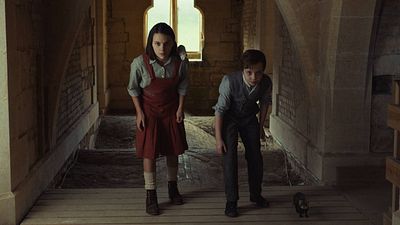 Imagem da notícia His Dark Materials 1x01: A Jordan de Lyra