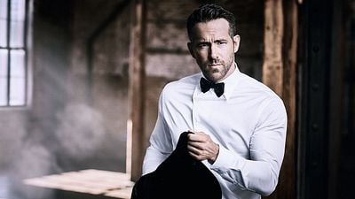 Imagem da notícia CCXP 2019: Ryan Reynolds e Michael Bay virão ao Brasil para promover Esquadrão 6