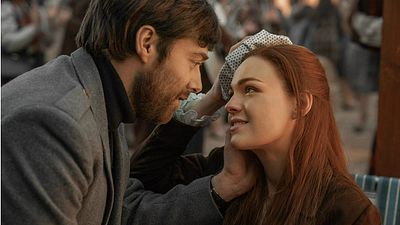Imagem da notícia Outlander: Elenco fala sobre o casamento da 5ª temporada
