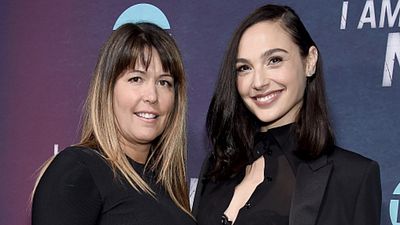 Imagem da notícia Mulher-Maravilha 1984: Patty Jenkins e Gal Gadot comentam o adiamento do filme