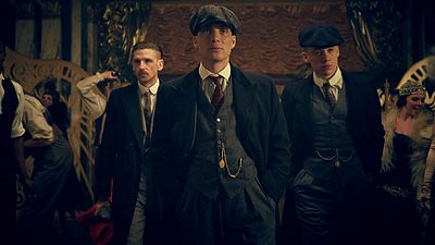Imagem da notícia Peaky Blinders: Filmagens da 6ª temporada podem ser retomadas em breve