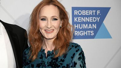 Imagem da notícia J.K. Rowling é acusada de transfobia nas redes sociais