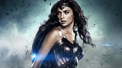 Imagem da notícia Gal Gadot posta foto da Mulher-Maravilha de máscara e fãs especulam ser do Snyder Cut