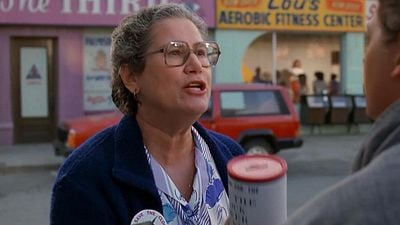 Imagem da notícia Morre a atriz Elsa Raven, a Senhora Clocktower do filme De Volta Para o Futuro