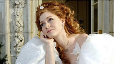 Imagem da notícia Encantada 2 é confirmado e terá retorno de Amy Adams no Disney+