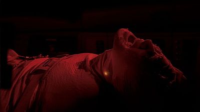 Imagem da notícia Oxigênio na Netflix: Entenda o final do filme estrelado por Mélanie Laurent 