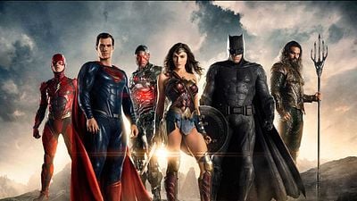 Imagem da notícia Liga da Justiça: Zack Snyder diz que Joss Whedon destruiu sua versão do filme