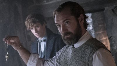 Imagem da notícia Animais Fantásticos 3: Diálogo gay de Dumbledore no filme é censurado na China