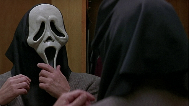 Imagem da notícia Ele aparece por apenas 1 (!) segundo em Pânico: Você reconheceu o zelador fantasiado de Freddy Krueger?