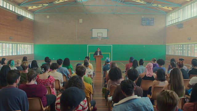 Imagem da notícia Mistura perfeita entre Skins e Heartstopper é a melhor série teen da Netflix e você provavelmente não assistiu