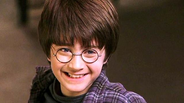 Imagem da notícia Feitiço desconhecido ou erro de continuidade? Harry Potter tem um detalhe "estranho" que só os fãs mais atentos notaram