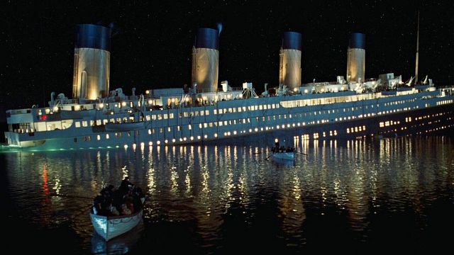 Imagem da notícia Há 28 anos, esta estrela americana foi demitida de um cinema por revelar o final de Titanic