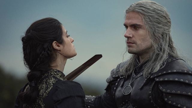 Por que The Witcher está seguindo em frente sem Henry Cavill: Showrunner da série Netflix explica o motivo de ter escalado Liam Hemsworth como o novo Geralt de Rívia