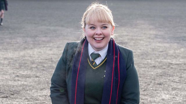 Imagem da notícia "Humor ácido, tiradas hilárias": Esta série com Nicola Coughlan, protagonista da 3ª temporada de Bridgerton, é uma pérola escondida na Netflix