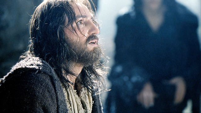 Imagem da notícia "Quase me matou": Ator do filme mais polêmico do ano foi atingido por um raio no set de filmagem