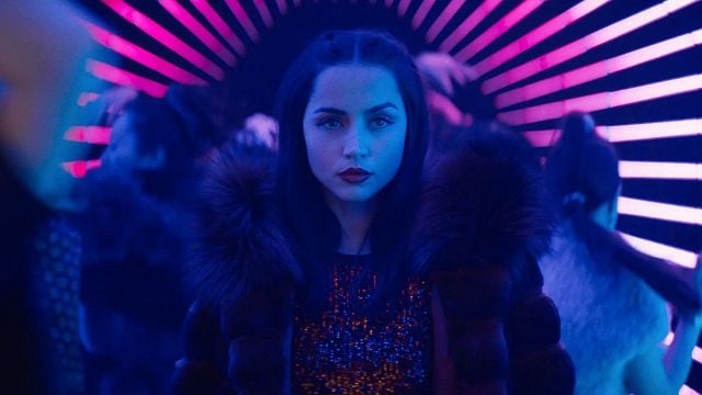 Imagem da notícia "Ela não é o John Wick": Ana de Armas explica diferenças entre Bailarina e personagem de Keanu Reeves