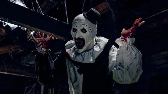 Imagem da notícia Terrifier 4 será o final da franquia de terror? Diretor revela futuro de Art, o Palhaço após sangrento terceiro filme: "Sei como termina"